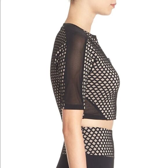 *nwt* kendall & kylie • mesh crop top - Picture 7 of 8